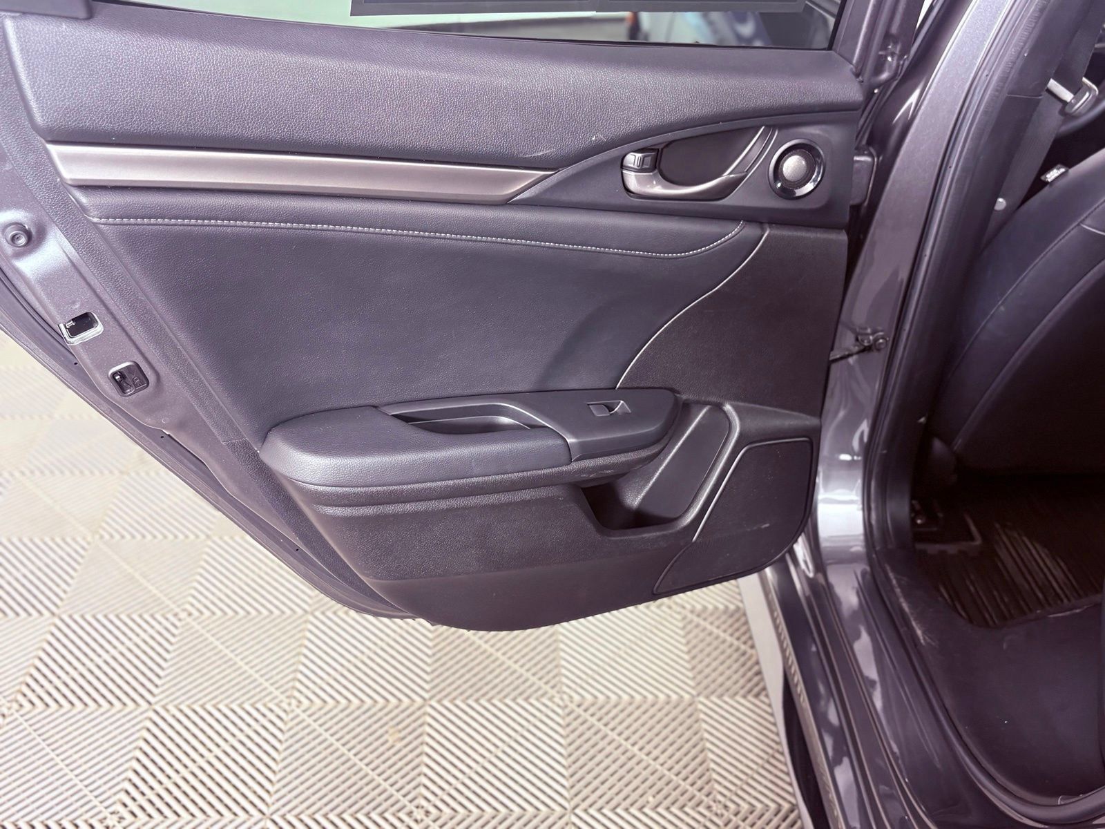 Used 2021 Honda Civic Sport Touring image 7