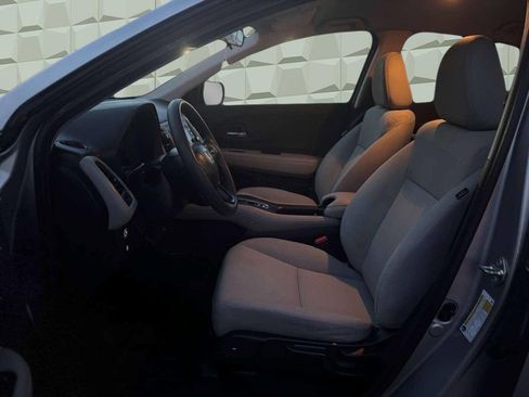 Used 2020 Honda HR-V LX image 10