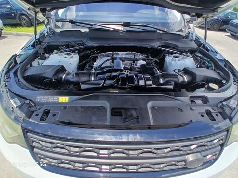 Used 2020 Land Rover Discovery SE AWD/4WD image 23