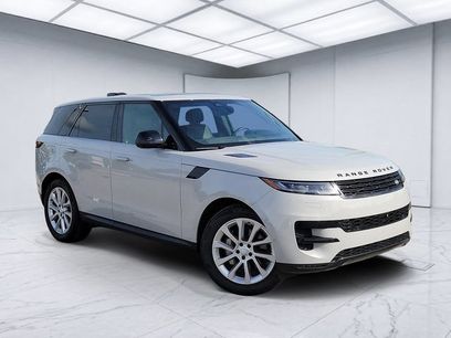 Used 2025 Land Rover Range Rover Sport SE