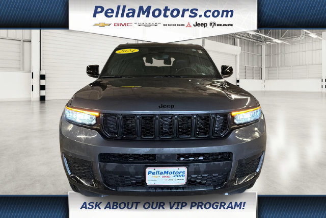 Used 2024 Jeep Grand Cherokee L Altitude AWD/4WD image 7