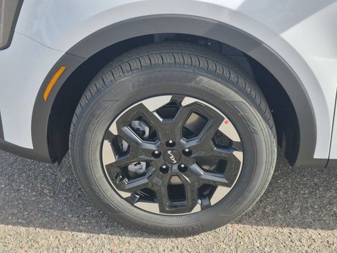 New 2026 Kia Sorento S AWD/4WD image 17