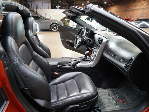 Used 2006 Chevrolet Corvette Coupe w/ Preferred Equipment Group image 48