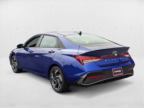 New 2025 Hyundai Elantra Sport image 8