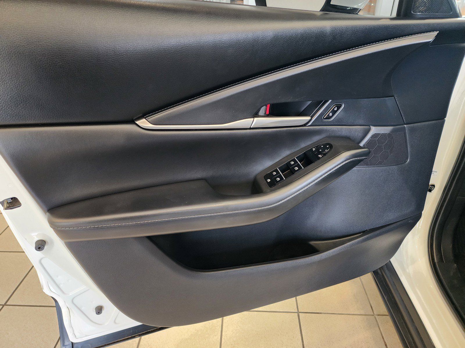 Used 2023 MAZDA CX-30 AWD 2.5 S w/ Select Package image 25
