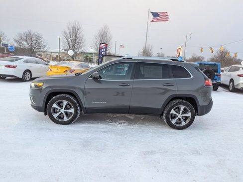 Used 2020 Jeep Cherokee Limited image 6