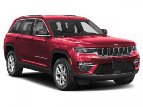 Used 2023 Jeep Grand Cherokee Altitude AWD/4WD image 9
