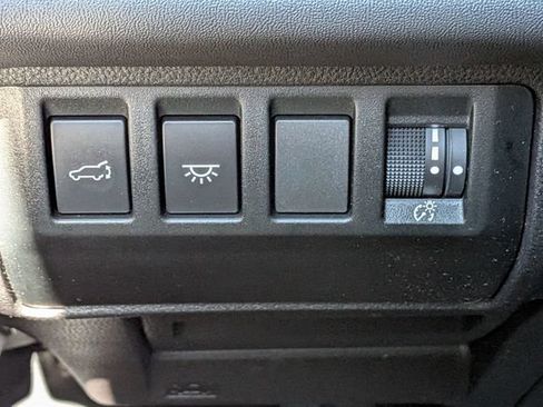 Used 2024 Subaru Ascent Limited w/ Technology Package AWD/4WD image 17