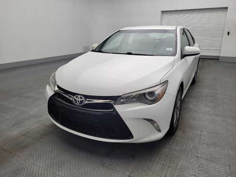 Used 2016 Toyota Camry SE image 15