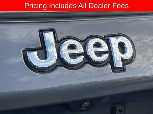 Used 2024 Jeep Compass Limited AWD/4WD image 8