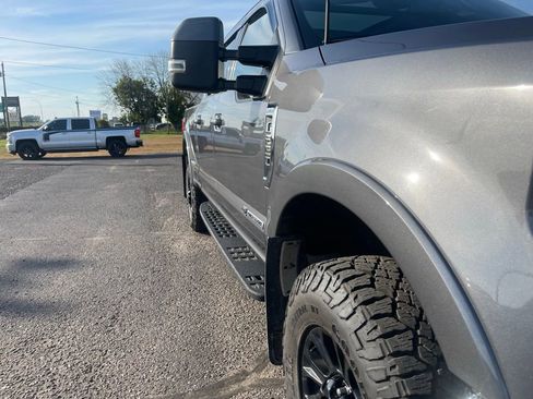 Used 2022 Ford F250 Lariat w/ Tremor Off-Road Package image 15