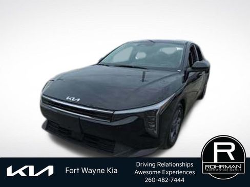 Certified 2026 Kia K4 FWD image 1
