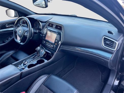 Used 2019 Nissan Maxima SR w/ Premium Package image 30