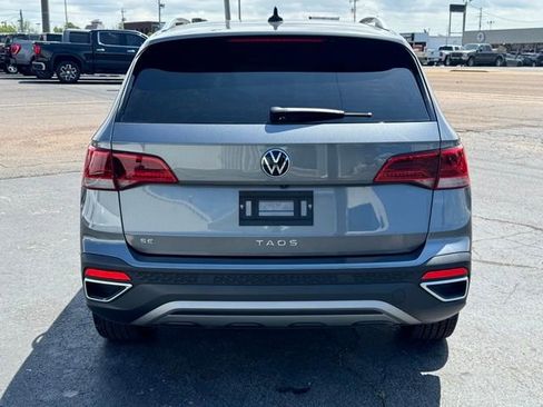 Used 2024 Volkswagen Taos SE FWD image 4