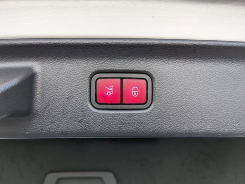 Used 2021 Mercedes-Benz S 580 4MATIC Sedan w/ AMG Line image 49