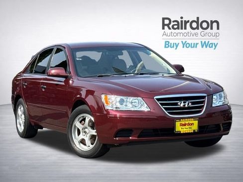 Used 2010 Hyundai Sonata GLS FWD image 1