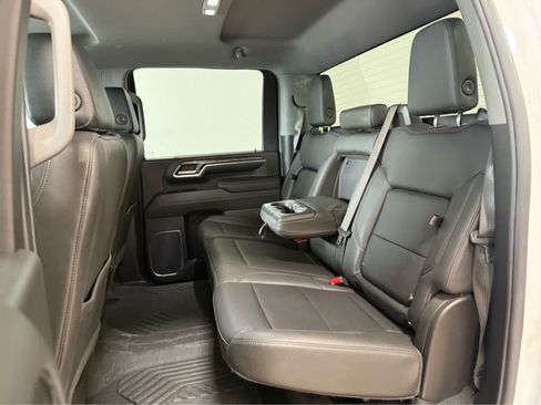 Used 2024 Chevrolet Silverado 2500 LTZ AWD/4WD image 16