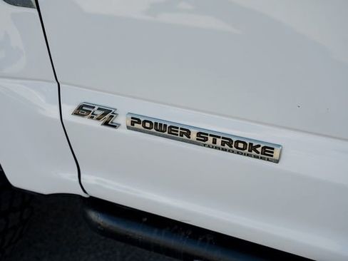 Used 2018 Ford F250 XL w/ Power Equipment Group image 17