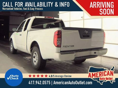 Used 2018 Nissan Frontier S image 2
