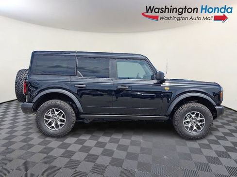Used 2025 Ford Bronco Badlands AWD/4WD image 7