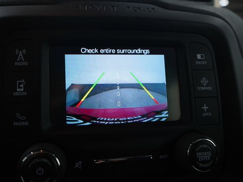 Used 2016 Jeep Renegade Latitude image 28