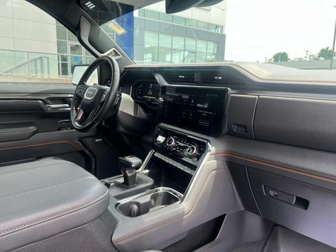 Used 2024 GMC Sierra 1500 AT4 w/ AT4 Premium Package AWD/4WD image 59