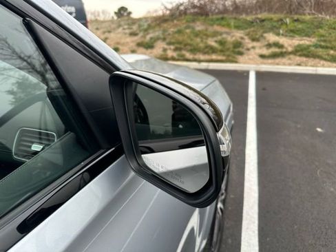 Used 2022 Mercedes-Benz GLS 580 4MATIC image 11