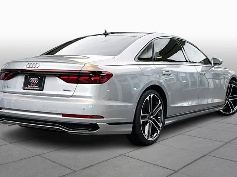 Used 2025 Audi A8 L 3.0T image 12