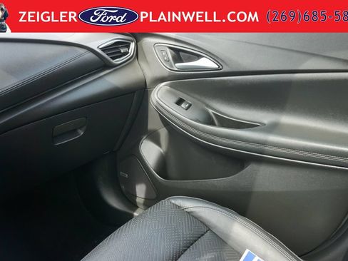 Used 2021 Buick Encore GX Essence w/ Advanced Technology Package AWD/4WD image 34