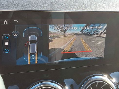 Used 2026 Mercedes-Benz GLA 250 4MATIC image 15