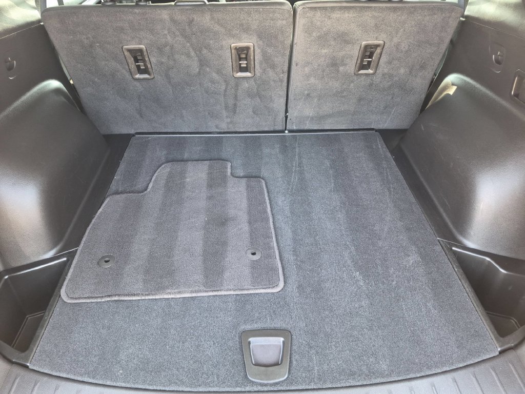 Used 2025 Chevrolet Blazer LT FWD image 27