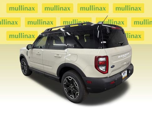 New 2025 Ford Bronco Sport Outer Banks w/ Outer Banks Tech Package+ AWD/4WD image 11