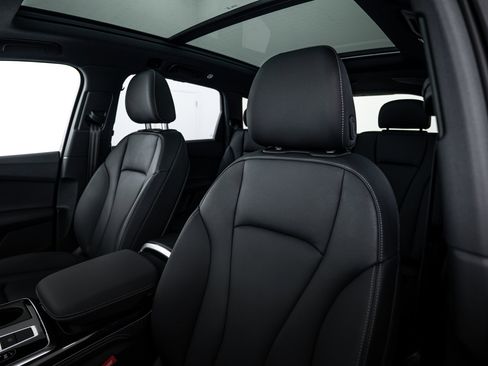 Certified 2025 Audi Q7 2.0T Premium Plus w/ Premium Plus Package image 13