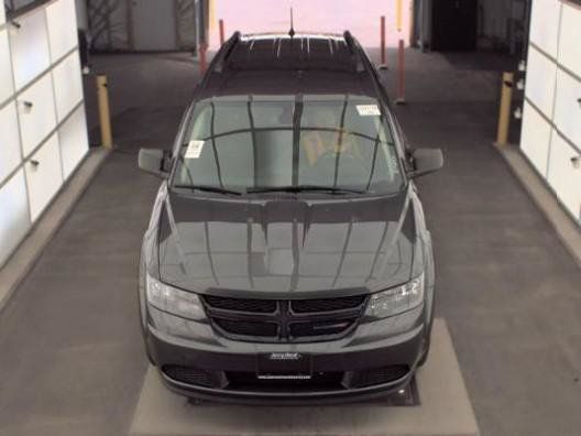 Used 2020 Dodge Journey SE w/ SE Popular Equipment Group FWD image 2