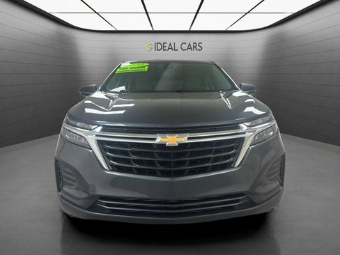 Used 2022 Chevrolet Equinox LS w/ LS Convenience Package FWD image 2