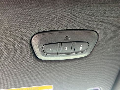 Used 2025 RAM 1500 Big Horn AWD/4WD image 23