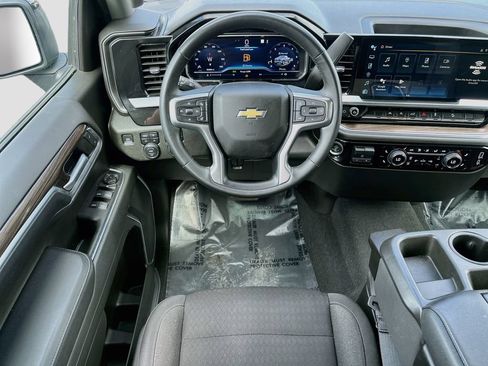 Used 2023 Chevrolet Silverado 1500 RST AWD/4WD image 21