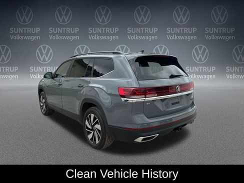 Used 2025 Volkswagen Atlas SE FWD image 3
