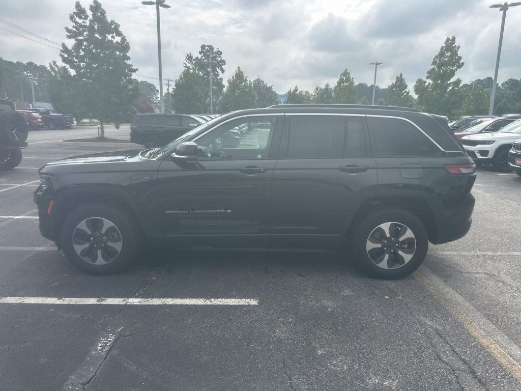 New 2024 Jeep Grand Cherokee Limited 4xe w/ Luxury Tech Group II AWD/4WD image 4
