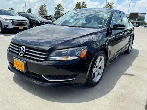 Used 2013 Volkswagen Passat 2.5 SE FWD image 8