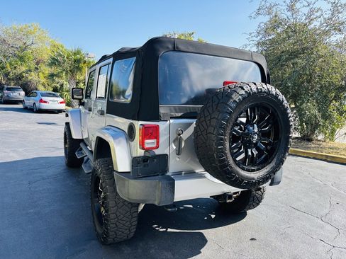 Used 2014 Jeep Wrangler Unlimited Sahara w/ Connectivity Group image 19