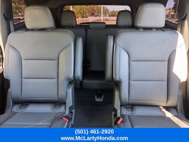 Used 2025 Buick Enclave Preferred FWD image 11