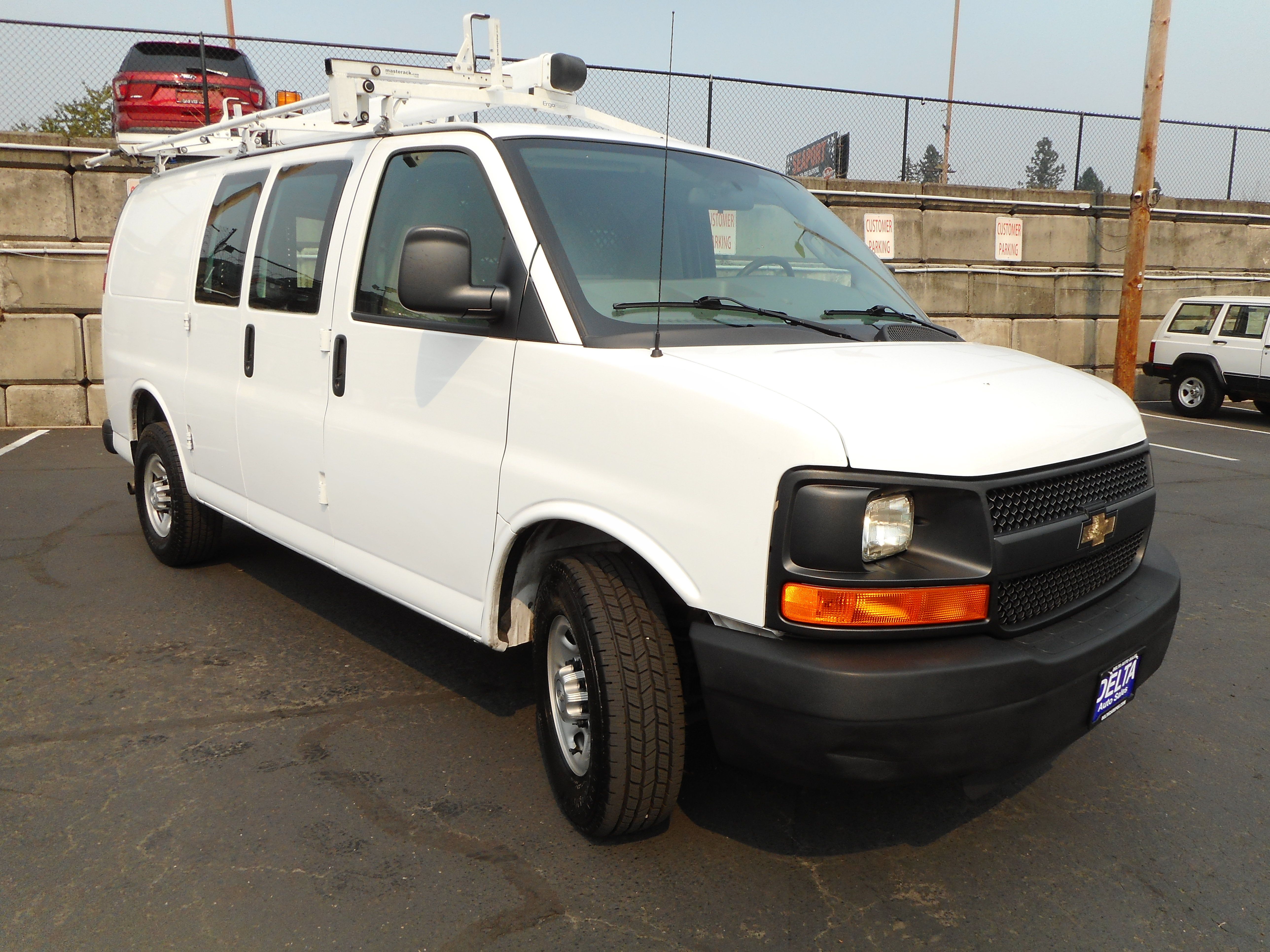 Used 2016 Chevrolet Express 2500 w/ Cold Climate Package RWD image 1