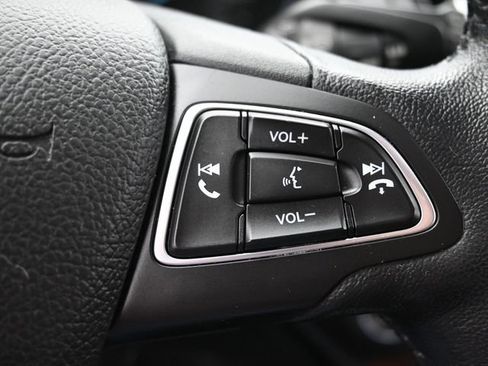 Used 2019 Ford Escape Titanium FWD image 15