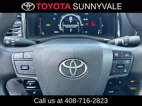 Used 2025 Toyota Camry LE FWD image 26
