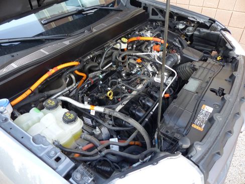 Used 2023 Ford Maverick XLT FWD image 21