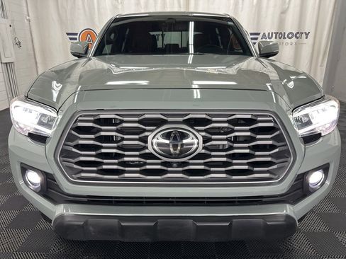 Used 2023 Toyota Tacoma TRD Off-Road image 3