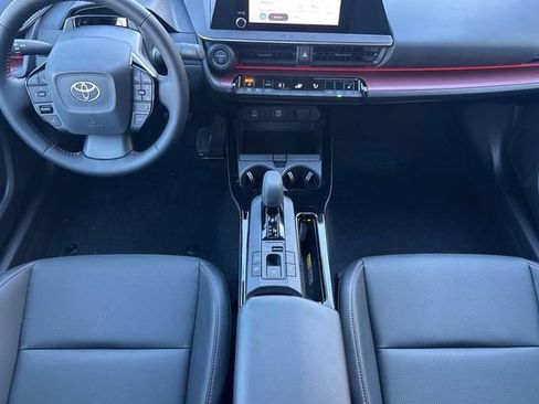 New 2026 Toyota Prius Plug-In Hybrid FWD image 6