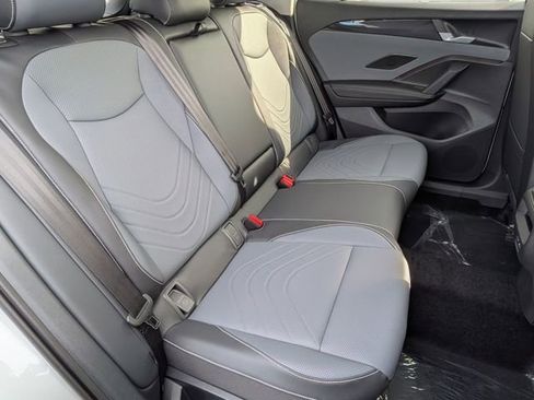 New 2026 Volkswagen Tiguan SE image 30