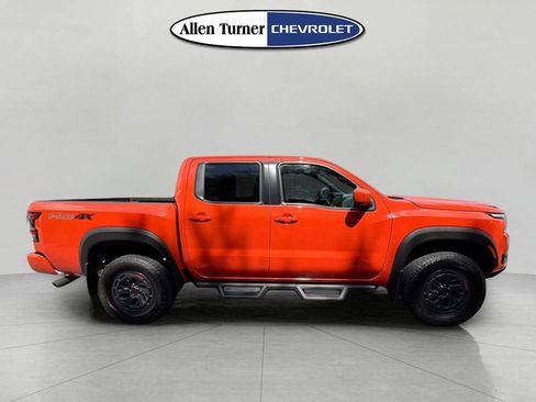 Used 2025 Nissan Frontier PRO-4X AWD/4WD image 3